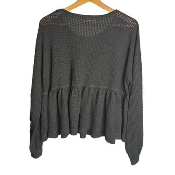 The Impeccable Pig black lightweight waffle knit long sleeve peplum top medium - Picture 4 of 5